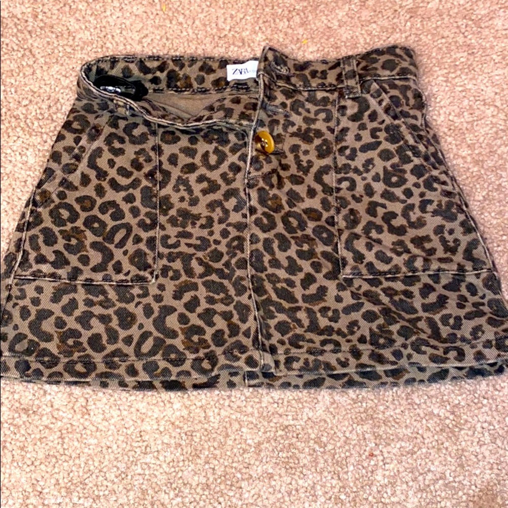 Stylish cheetah print jean skirt